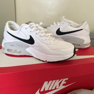 Nike Airmax sneakers